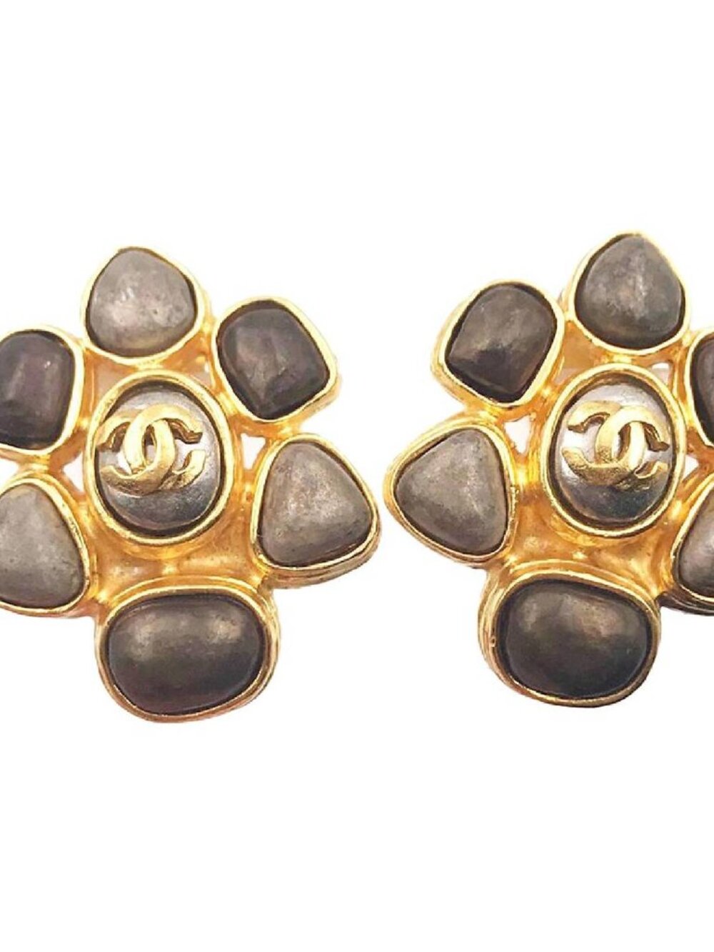 Chanel  Vintage Gold Plated CC 3 Red Enamel Flower Bracelet